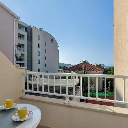 Letica Макарска