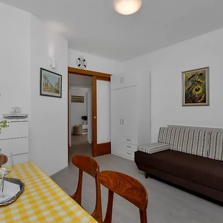 Apartment Letica *
